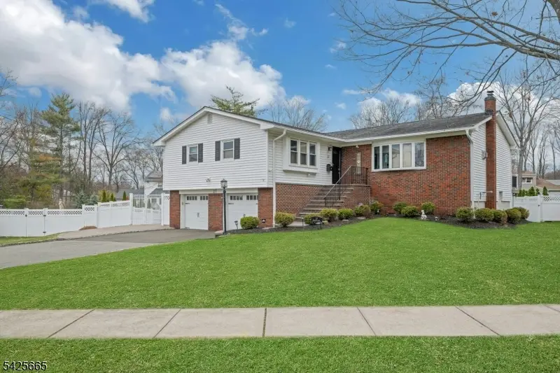 27 Howland Cir, West Caldwell, NJ 07006 - #2