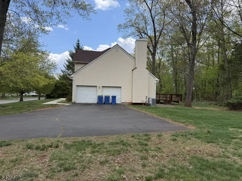 4 Scaletti Ct, Franklin, NJ 08873 - #3