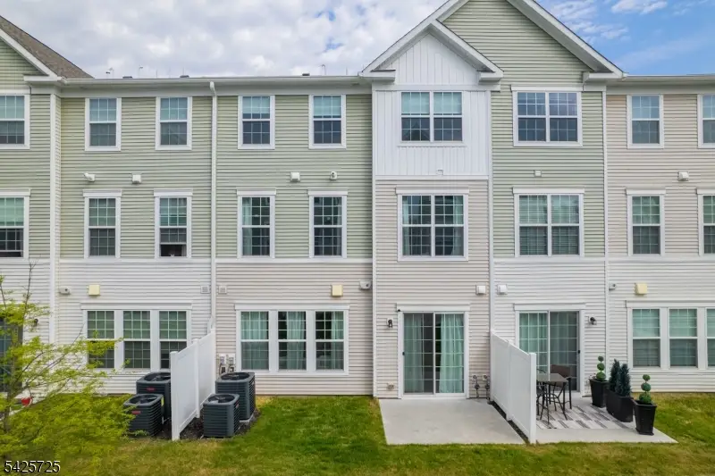 734 Station Rd, Dunellen, NJ 08812 - #2