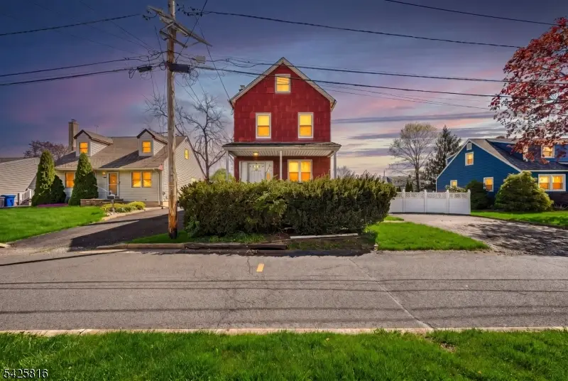 133 S 20th Ave, Manville, NJ 08835 - #2