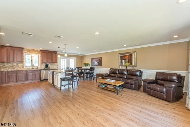 257 Eyland Ave, Succasunna, NJ 07876 - #3