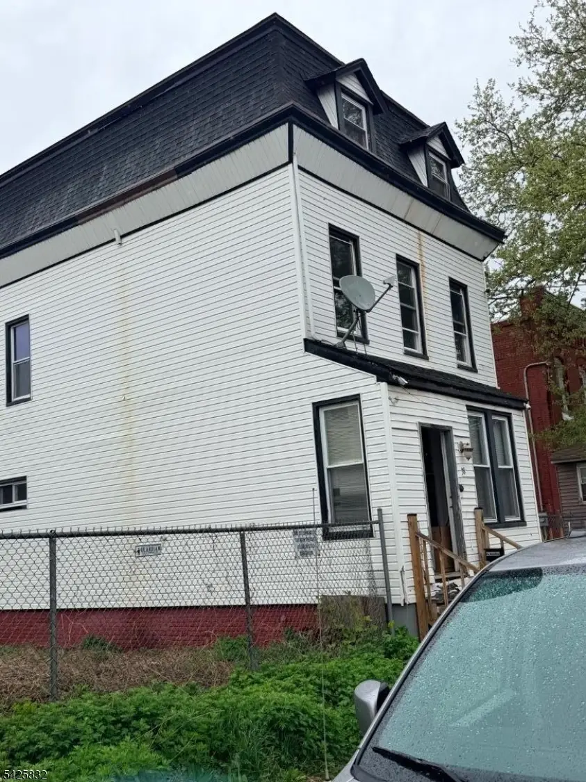 38 Emmet St, Newark, NJ 07114 - #2