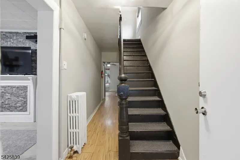 83 Hamilton St, East Orange, NJ 07017 - #3