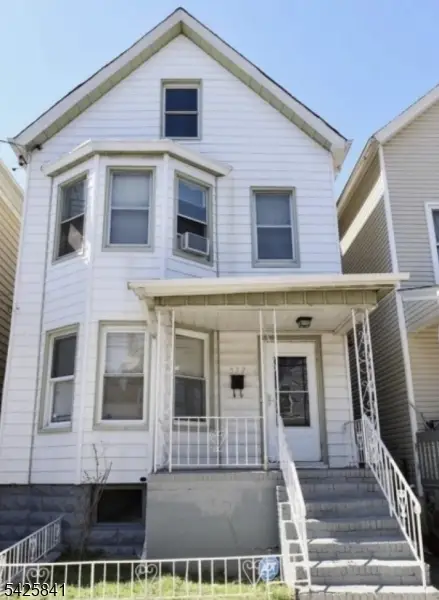 532 Fulton St, Elizabeth City, NJ 07206