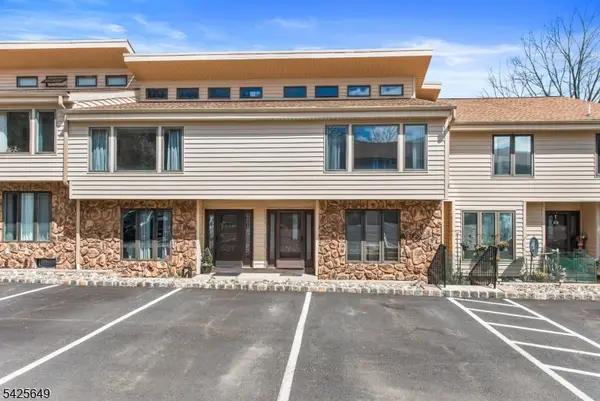 311 Cheyenne Rd, Andover Twp., NJ 07848