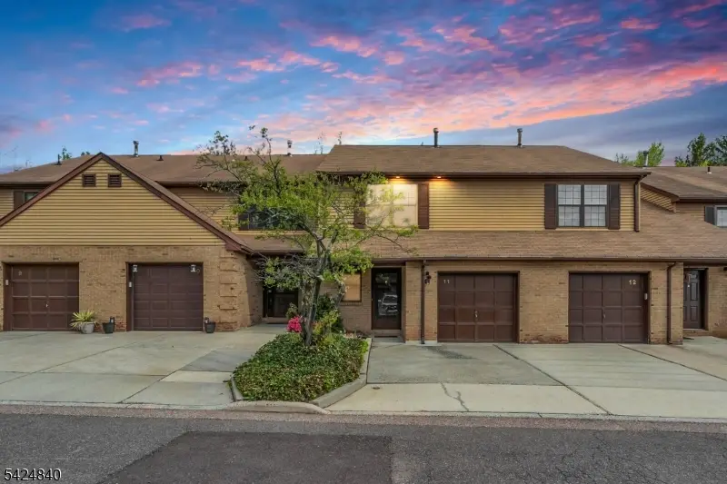 11 Cindy Ct, Lebanon, NJ 08833 - #1