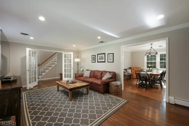 19 Eton Pl, Bernards, NJ 07920 - #3