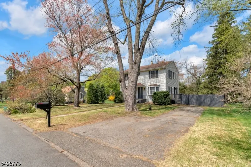 9 Longview Ave, Randolph, NJ 07869 - #3