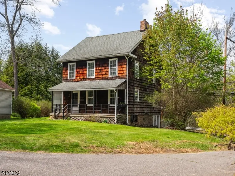 23 E Mill Rd, Long Valley, NJ 07853 - #2