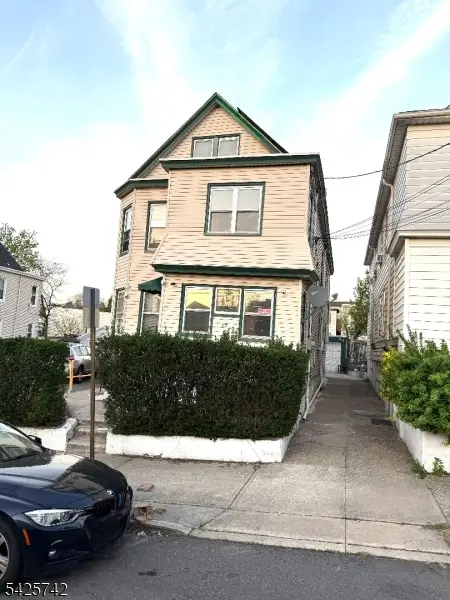17 Quinn St, Paterson, NJ 07501 - #1