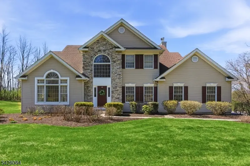 203 Lauren Way, Bloomsbury, NJ 08804 - #1