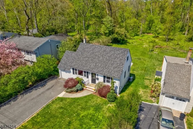 61 Beechwood Rd, Florham Park, NJ 07932 - #3