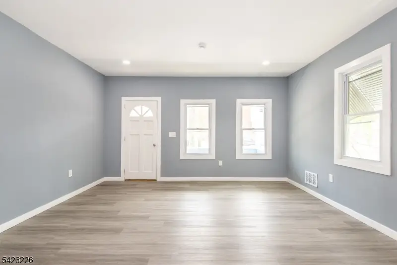 35 Boonton Ave, Butler, NJ 07405 - #3