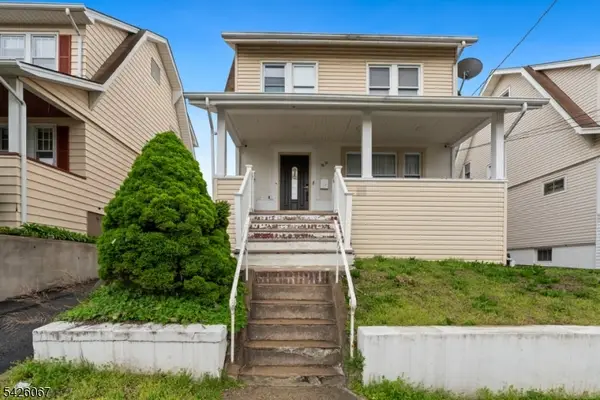 89 E 6th St, Clifton City, NJ 07011