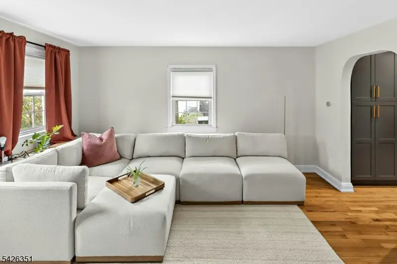 128 Gallows Hill Rd, Cranford, NJ 07016 - #3