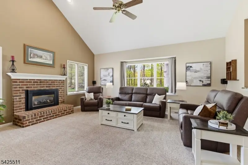 11 Wyckoff Dr, Pittstown, NJ 08867 - #3