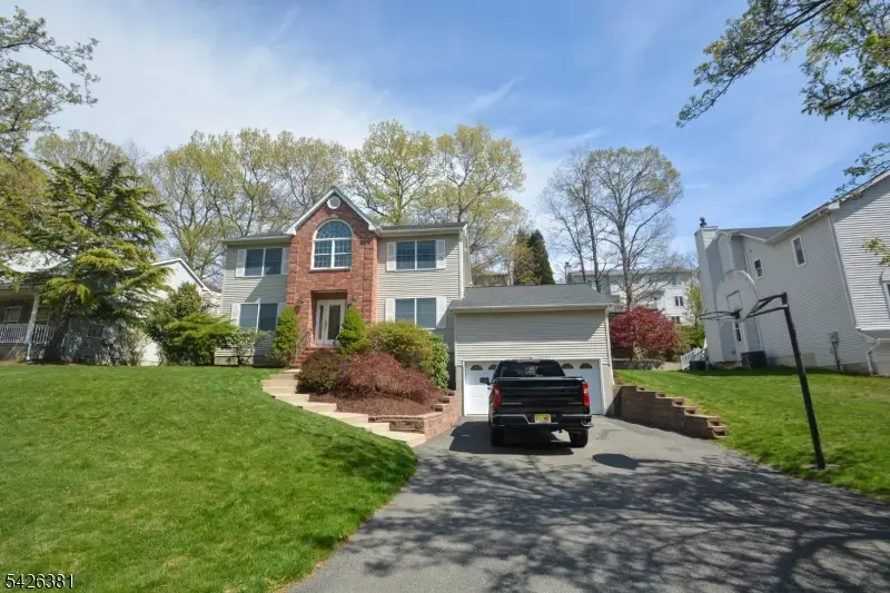 27 Sherbrook Dr, Rockaway, NJ 07866 - #3