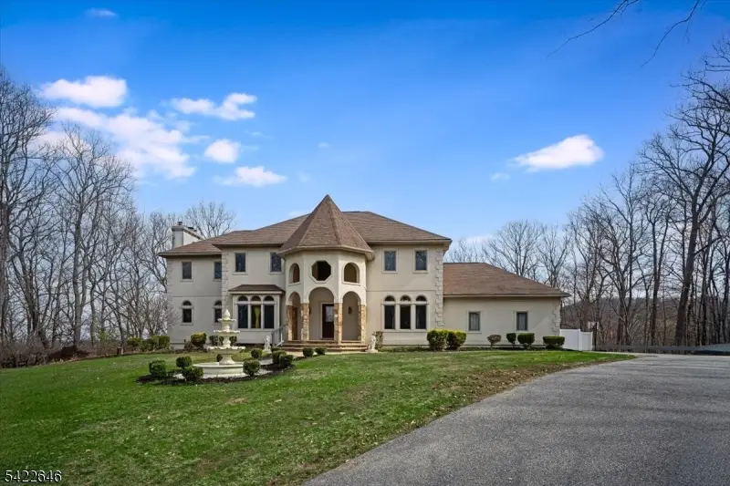 25 Starrett Ct, Sparta, NJ 07871 - #3