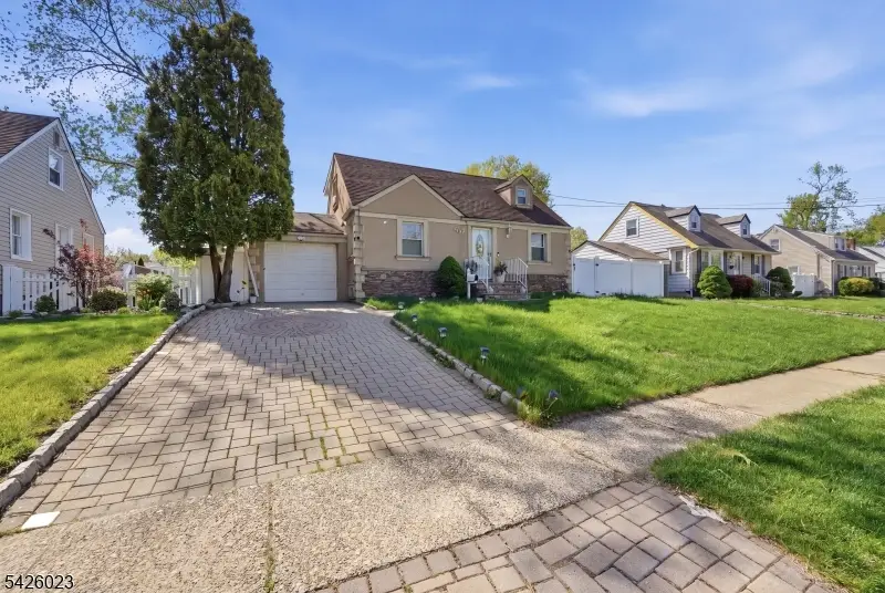 417 Brooklawn Ave, Roselle, NJ 07203 - #2