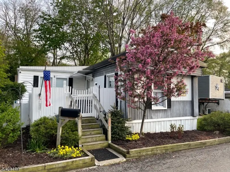 22 Ambassador Dr, Wayne, NJ 07470 - #1