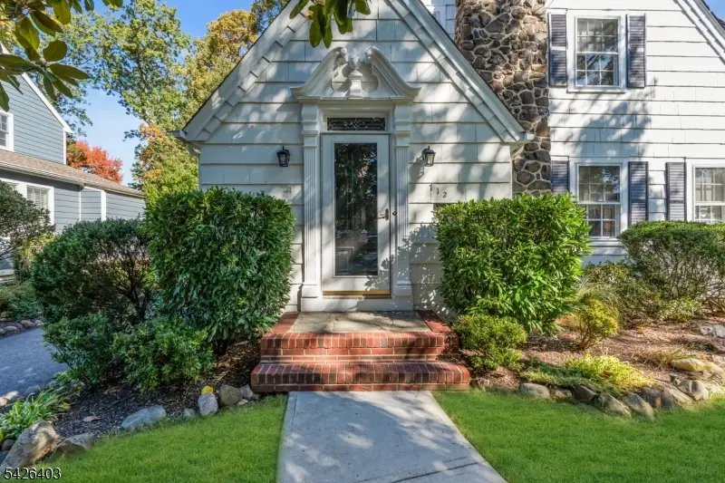 712 Forest Ave, Westfield, NJ 07090 - #2