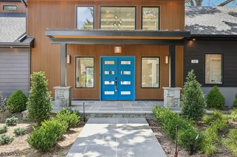 12 Rocky Point Rd, Hewitt, NJ 07421 - #3