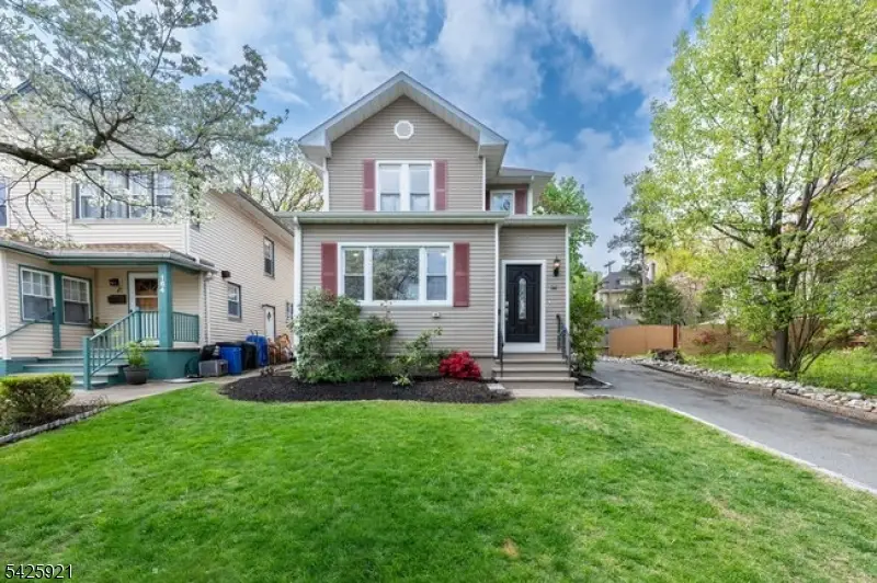 166 Valley Rd, Montclair, NJ 07042 - #1