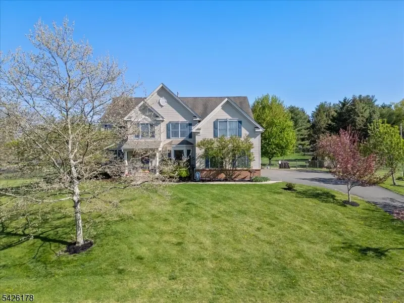 1 Tanager Dr, Raritan, NJ 08551 - #1