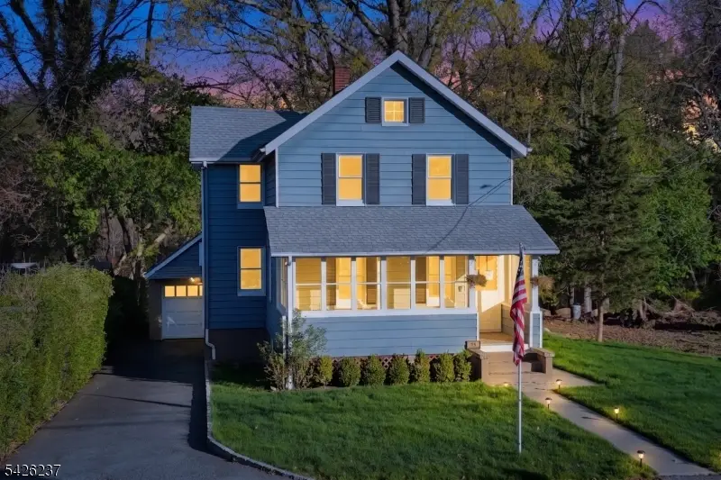 36 Hines Ave, Mahwah, NJ 07430 - #1