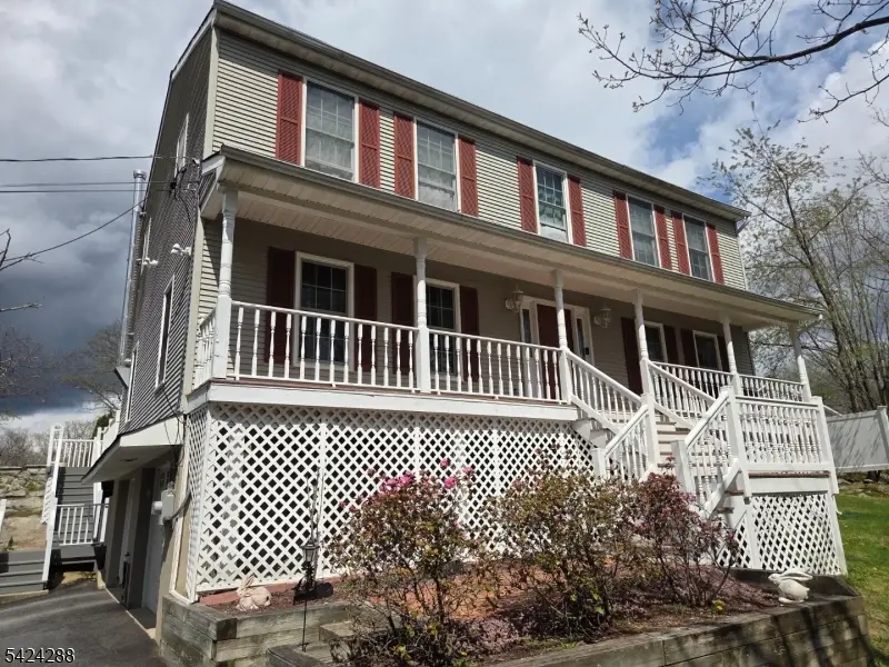 8 Papoose Trl, Hopatcong, NJ 07821 - #3