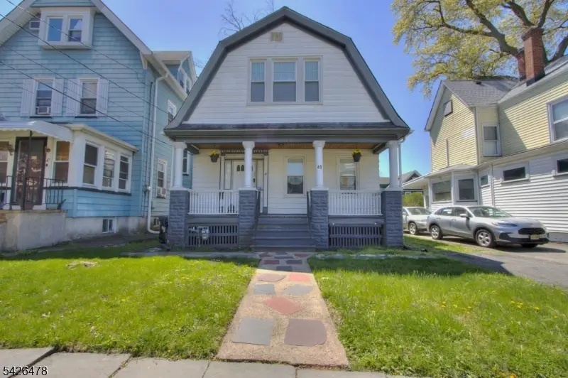 49 Bond St, Passaic, NJ 07055 - #1