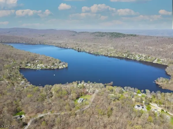 56 Plumer Rd, Frankford Twp., NJ 07826