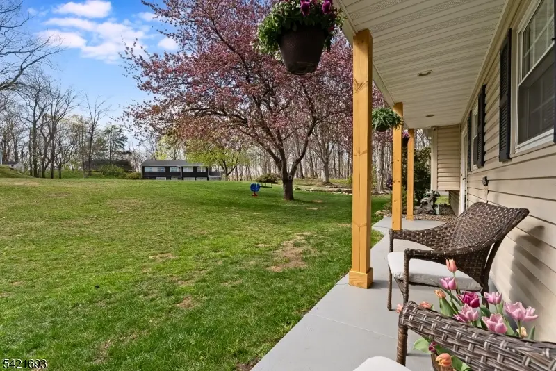 16 Crest Dr, Washington, NJ 07853 - #2