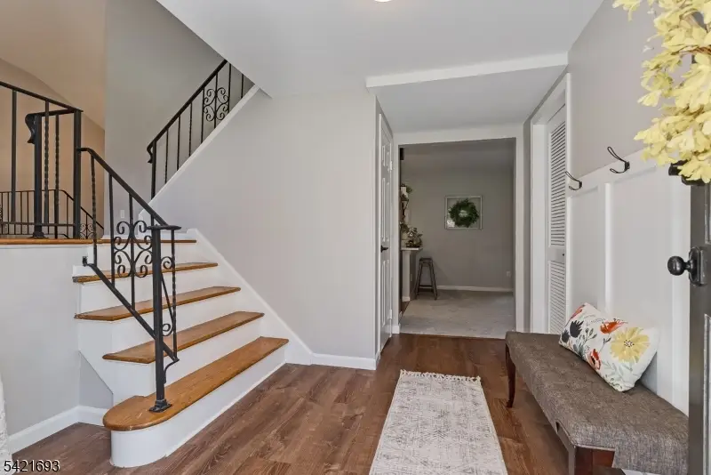 16 Crest Dr, Washington, NJ 07853 - #3