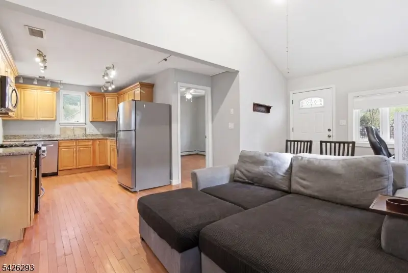 86 Hiawatha Blvd, Lake Hiawatha, NJ 07034 - #3