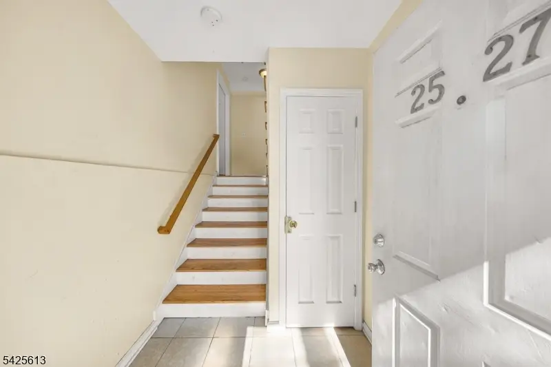 25-27 Norfolk St, Newark, NJ 07103 - #3