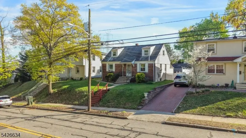 701 Centre St, Nutley, NJ 07110 - #1