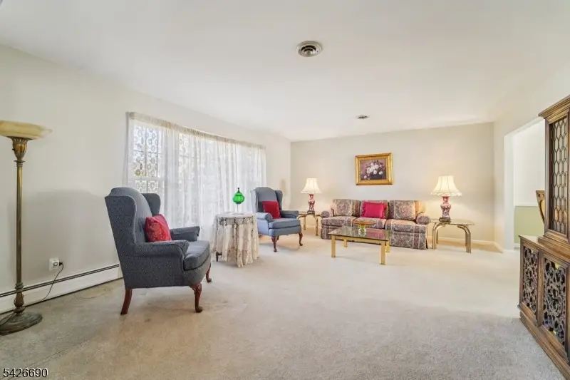 657 Lincoln Ave, Glen Rock, NJ 07452 - #3