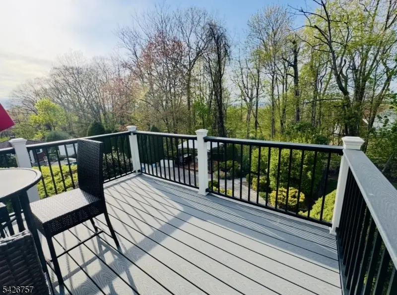 11 Hearthstone Dr, Vernon, NJ 07461 - #3