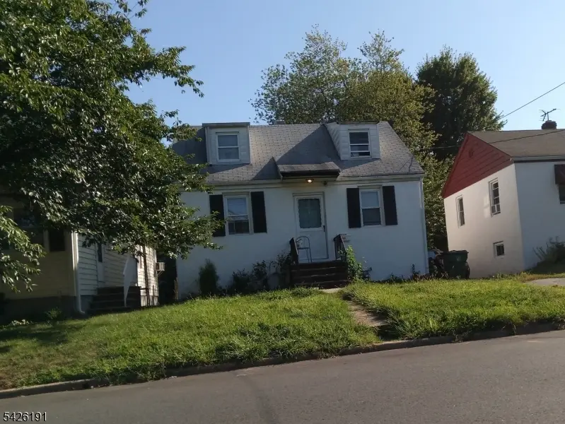 305 Woodlawn Ave, Linden, NJ 07036 - #1