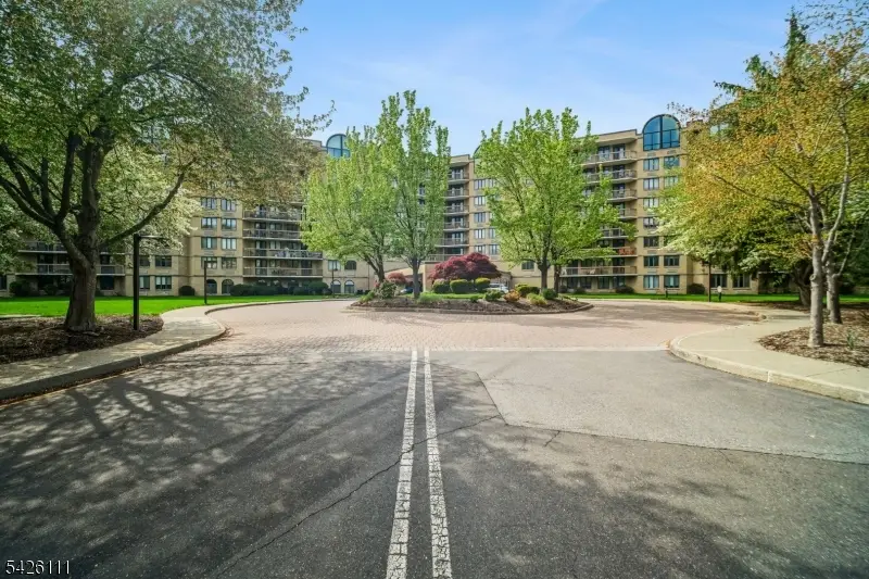 10 Smith Manor Blvd #114, West Orange, NJ 07052 - #1