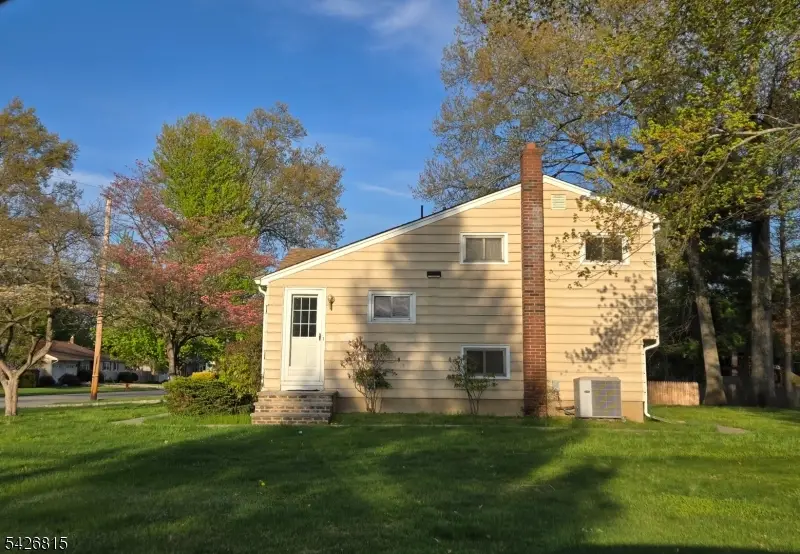 11 White Birch Ave, Pompton Plains, NJ 07444 - #3