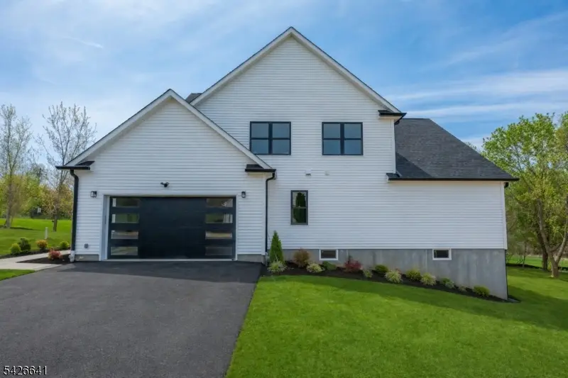 124 Wheatsworth Rd, Hardyston, NJ 07419 - #3