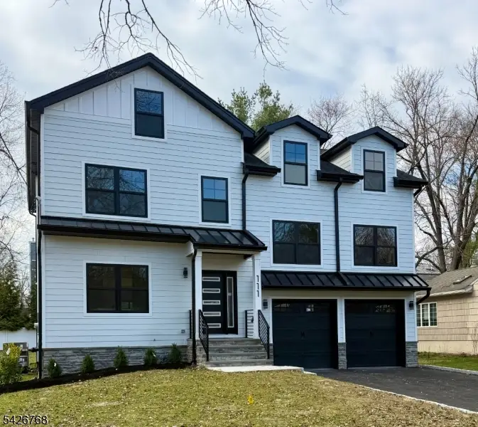 111 N Summit Ave, Chatham, NJ 07928 - #2