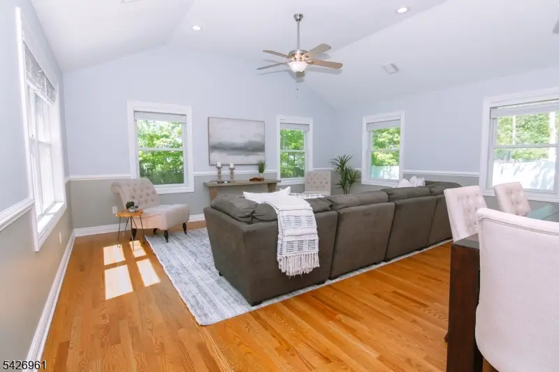 15 Wilson Dr, Berkeley Heights, NJ 07922 - #3