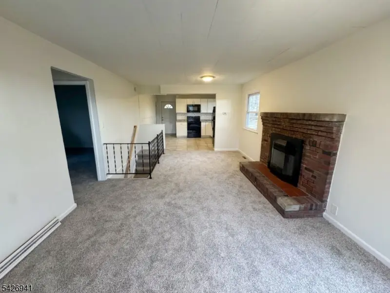 17 Clover Ter, Lake Hopatcong, NJ 07849 - #3