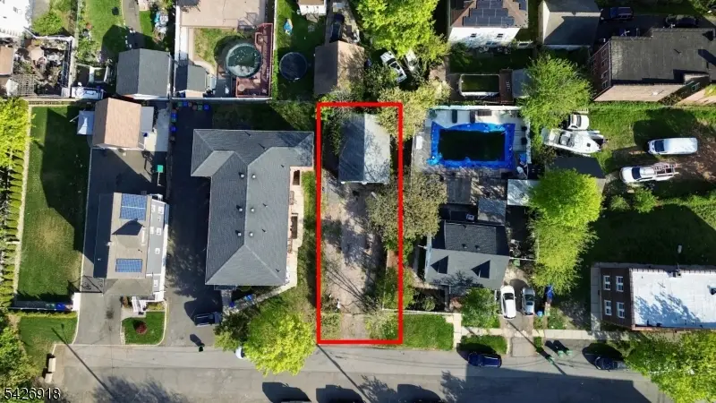 16 E 15th St, Linden, NJ 07036 - #1