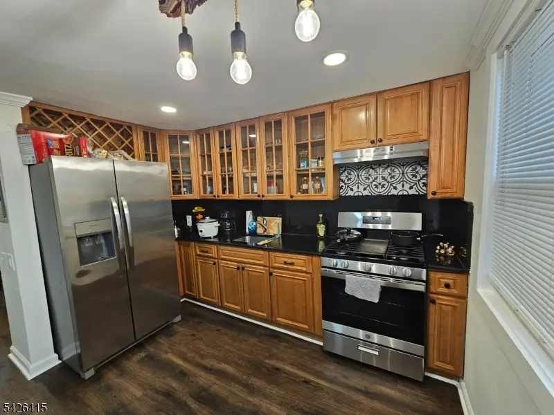 1605 North Wood Ave #E2, Roselle, NJ 07203 - #2