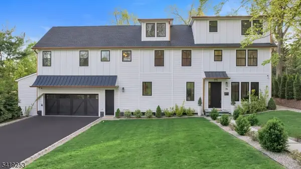 76 Elm St, Millburn Twp., NJ 07041