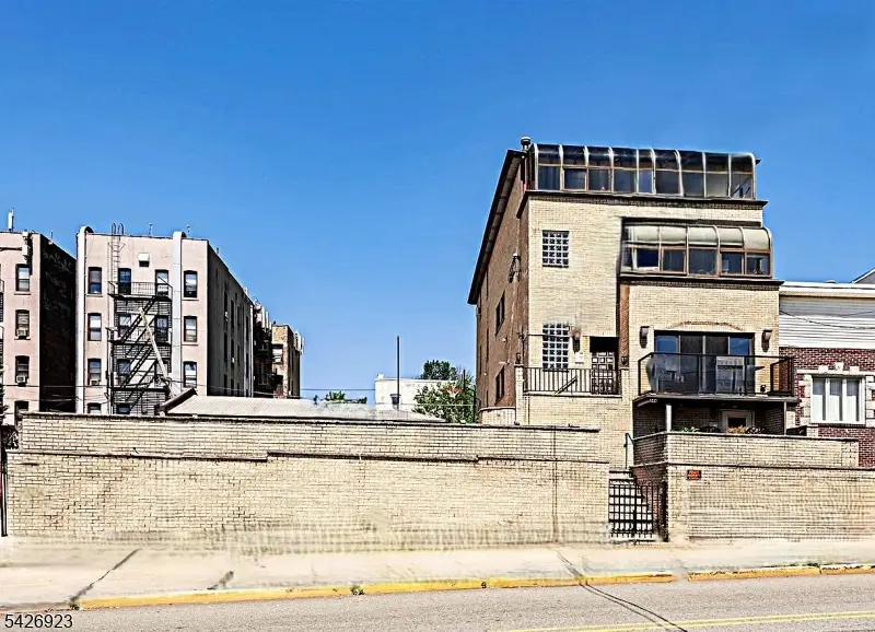 344 Paterson Plank Rd #PH, Jersey City, NJ 07307 - #2